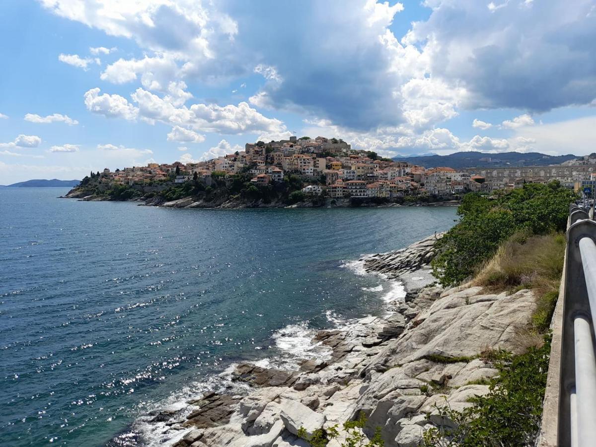 Globy Seaview Apartments Kavala Esterno foto