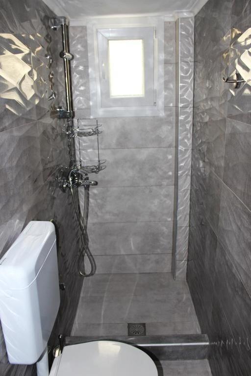 Globy Seaview Apartments Kavala Esterno foto