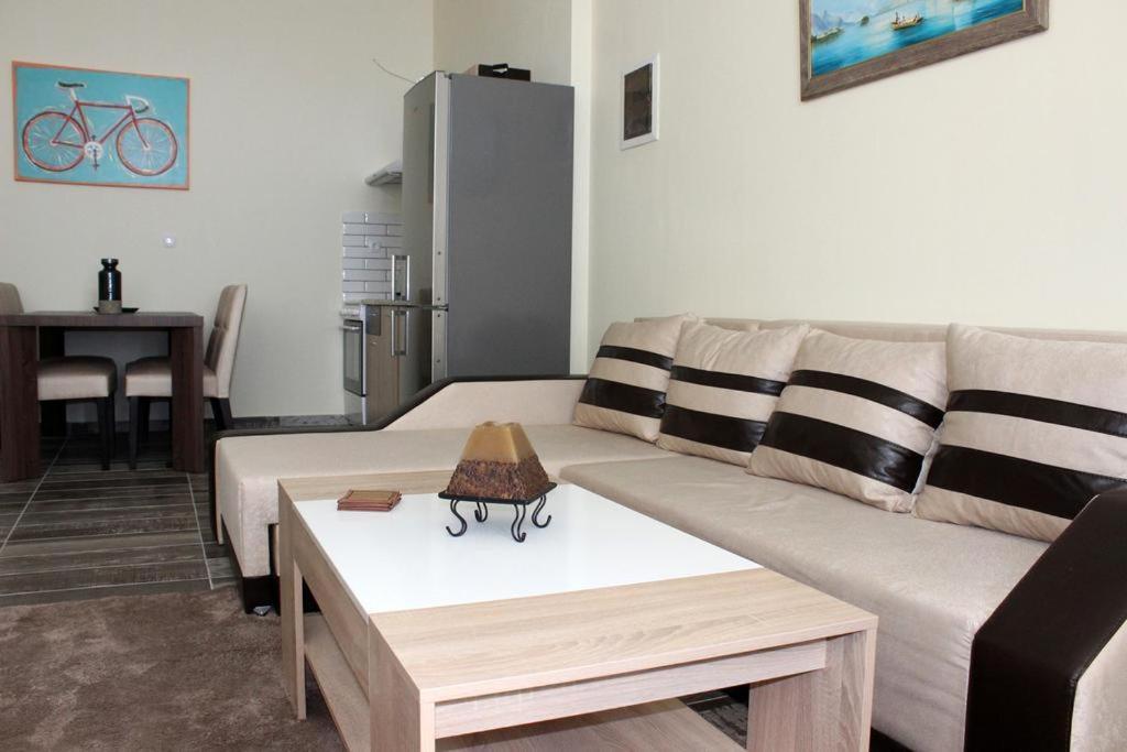 Globy Seaview Apartments Kavala Esterno foto