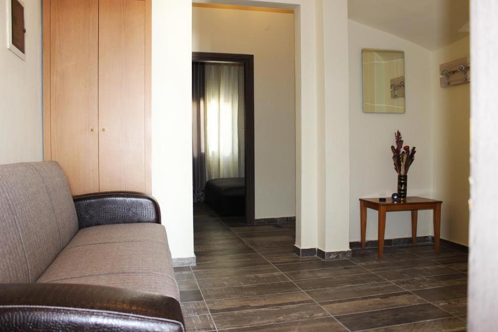 Globy Seaview Apartments Kavala Esterno foto