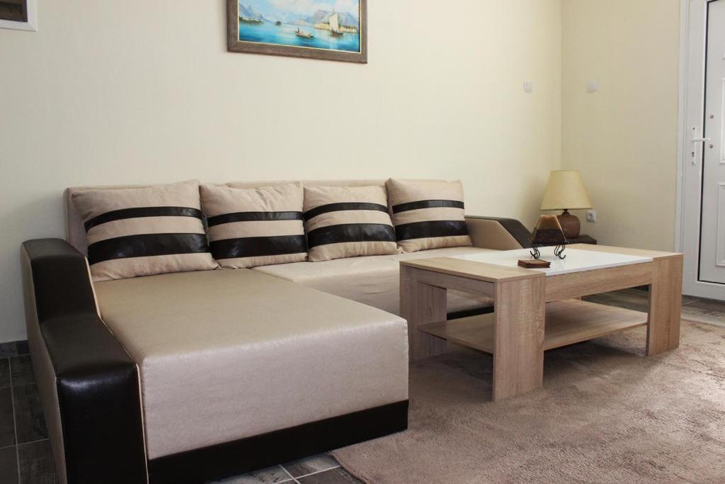 Globy Seaview Apartments Kavala Esterno foto