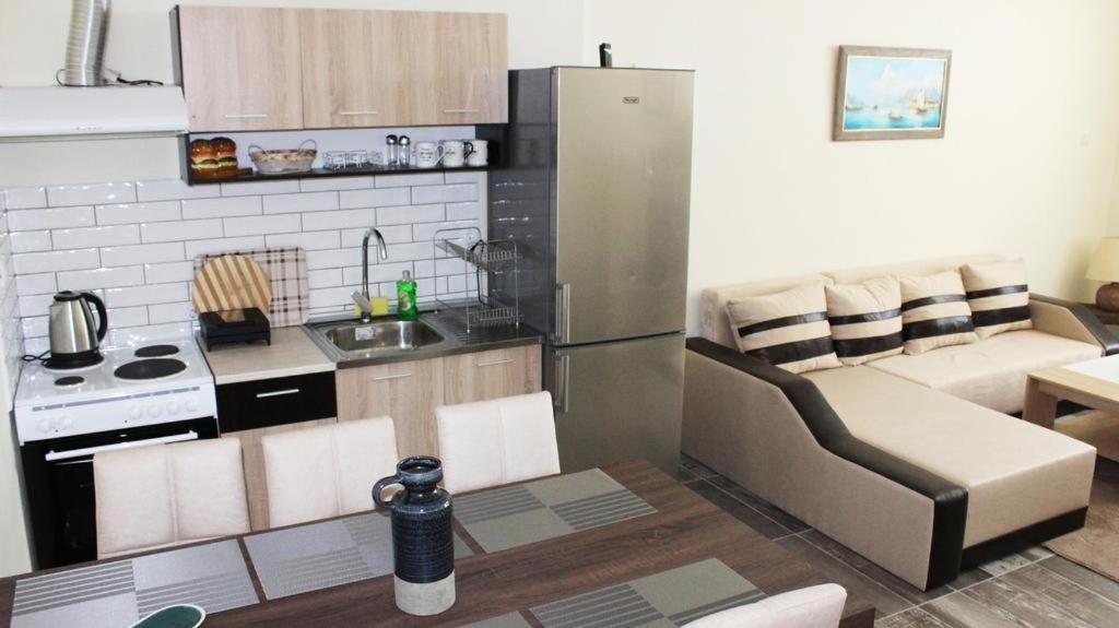 Globy Seaview Apartments Kavala Esterno foto